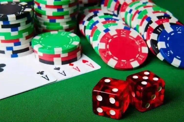 Filipino player browsing p828 ph slot online and live casino on mobile